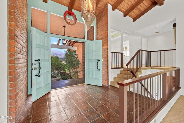 Foto del edificio - 484 Starlight Crest Dr