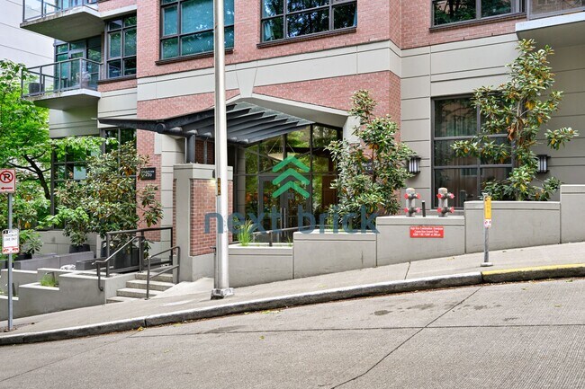 Foto del edificio - "Chic Urban Retreat: Stylish 1-Bedroom Condo in the Heart of Seattle!"