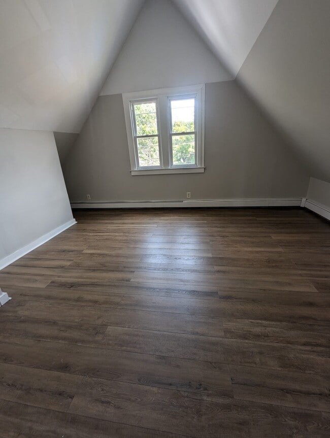 Building Photo - 1268 Quinnipiac Ave