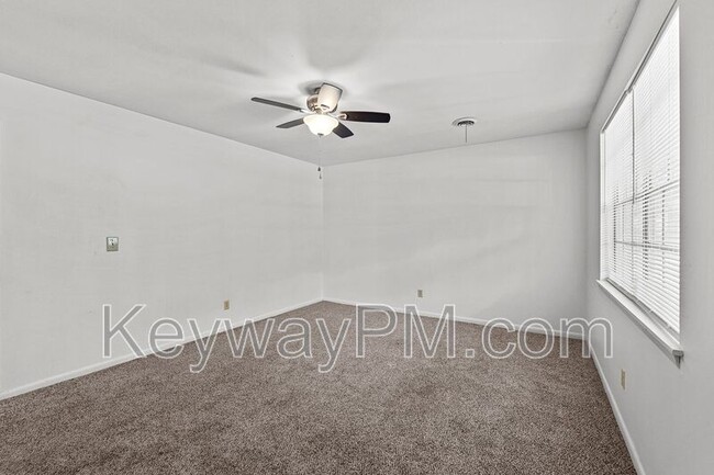 Foto del edificio - 413 Kingstree Rd