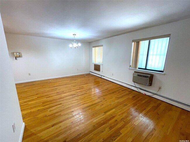 Building Photo - 36-21 193rd St