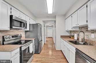 Building Photo - 4077 Championship Ct