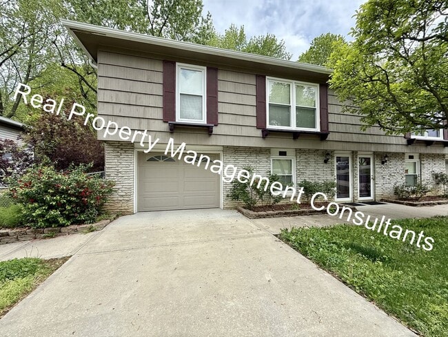 Building Photo - 2 Bedroom, 1.5 Bath Now Available!