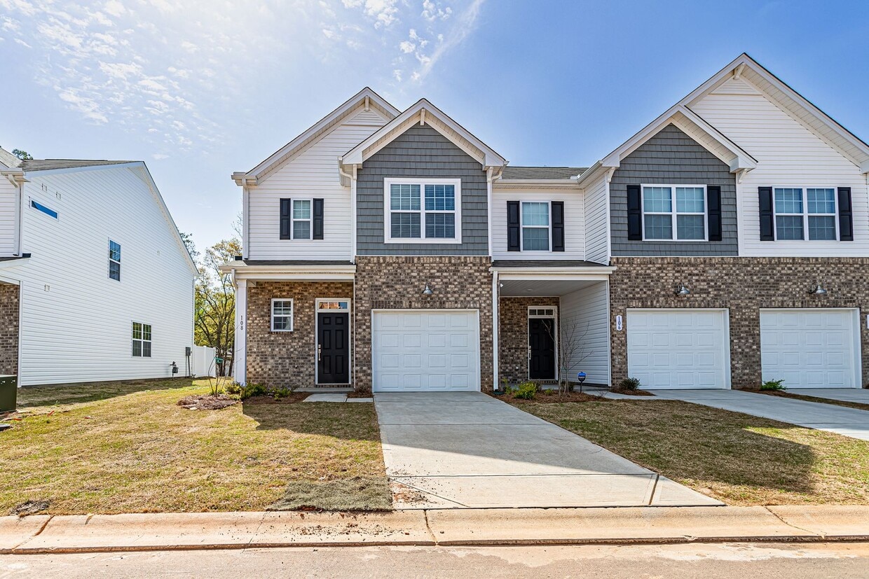 108 Stellate Pl, Simpsonville, SC 29680 Townhome Rentals in