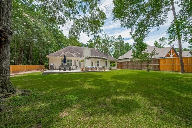 Foto del edificio - 2405 Chantilly Ln