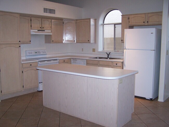 Foto del edificio - 7211 W Morrow Dr