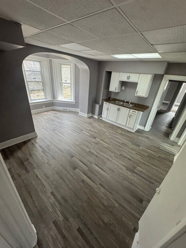 Foto del edificio - 11526 Woodland Ave