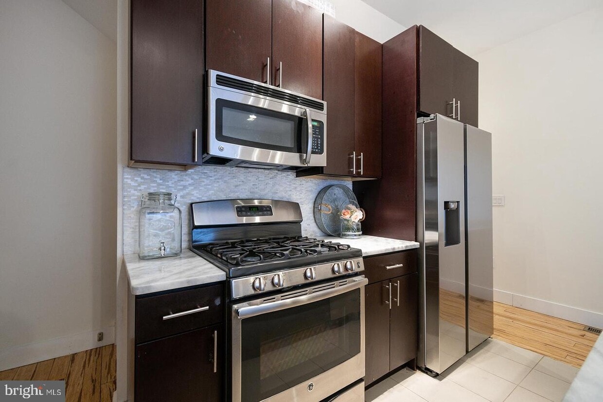 Primary Photo - 902 N 16th St