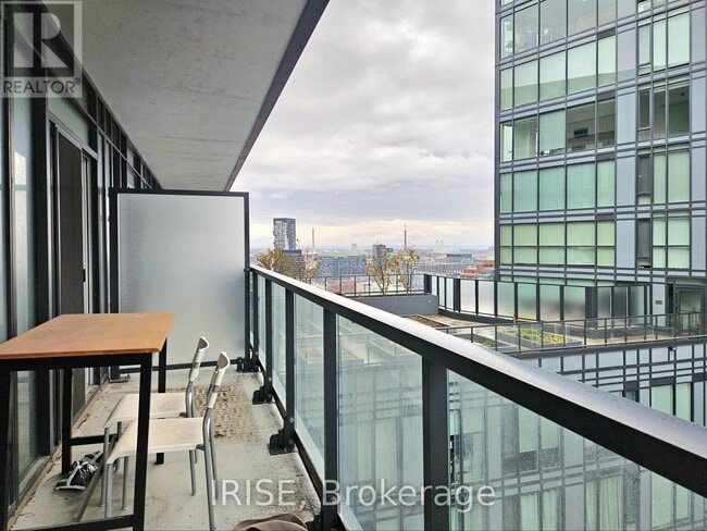 Photo du bâtiment - 50 Power St