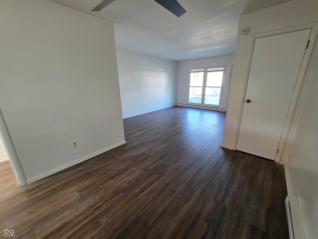 Building Photo - 3809 Biscayne Rd