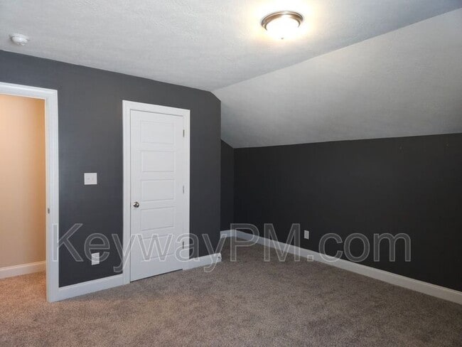 Building Photo - 5921 Big Pond Trl