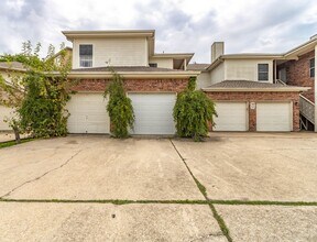 Building Photo - 303 Rawhide Loop