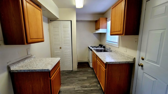 Foto del edificio - 708 E 19th St