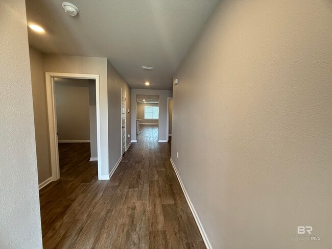 Foto del edificio - 23105 Shadowridge Dr