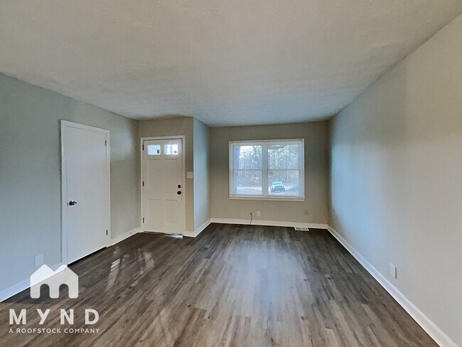 Foto del edificio - 425 Stephenson Rd