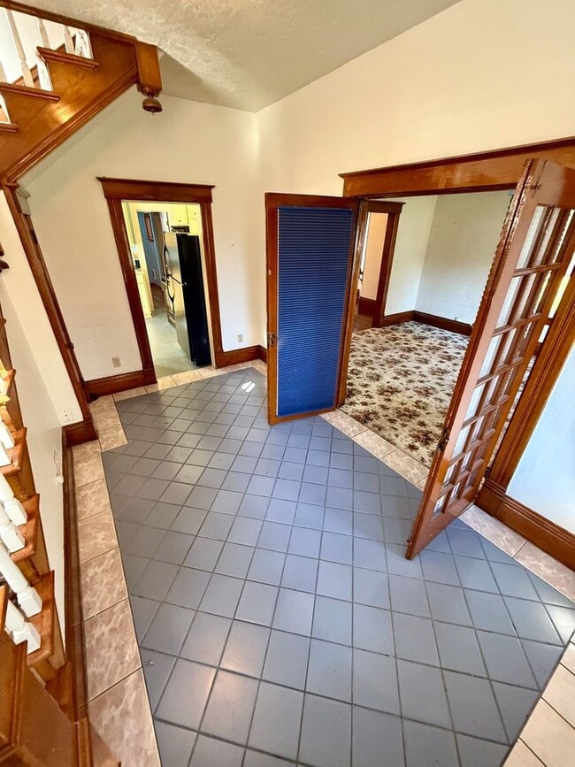 Foto del edificio - Victorian Charmer – 3 Bed, 1.75 Bath – Utilities Included!