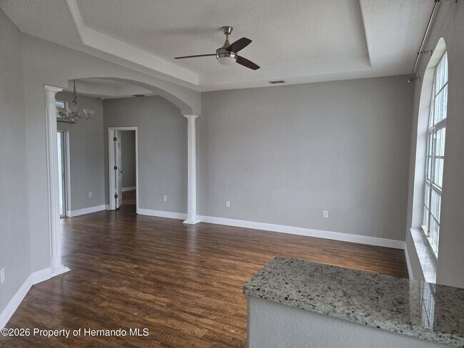 Foto del edificio - 4483 Detroit St