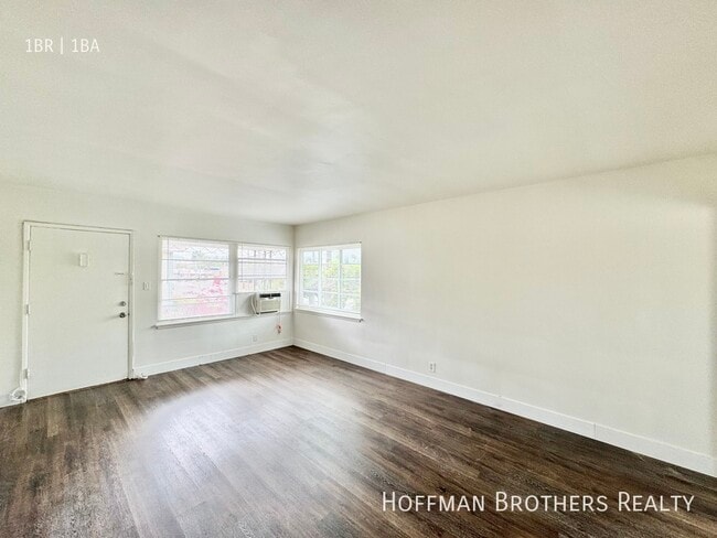 Building Photo - 5640 Kester Ave