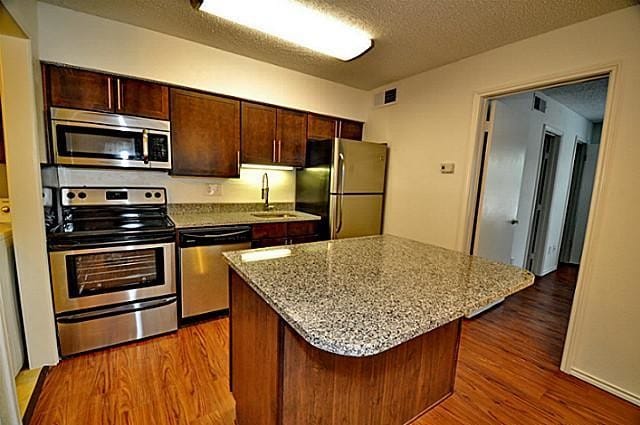 Foto del edificio - 6910 Skillman St