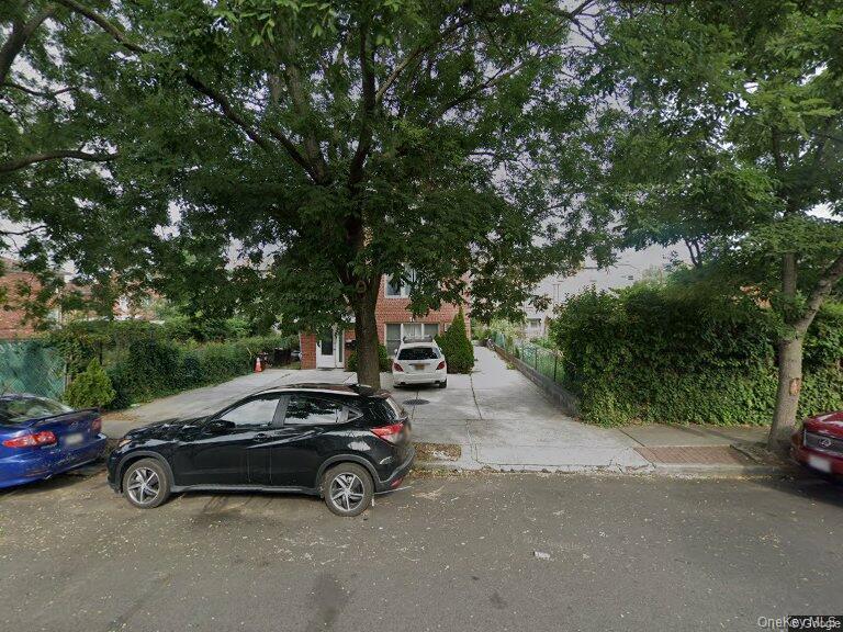 Foto principal - 88-17 Ransom St