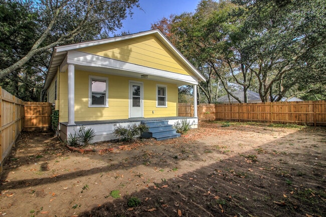 Building Photo - 3415 Taylor St