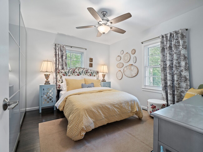 Building Photo - 3815 Ellendale Rd