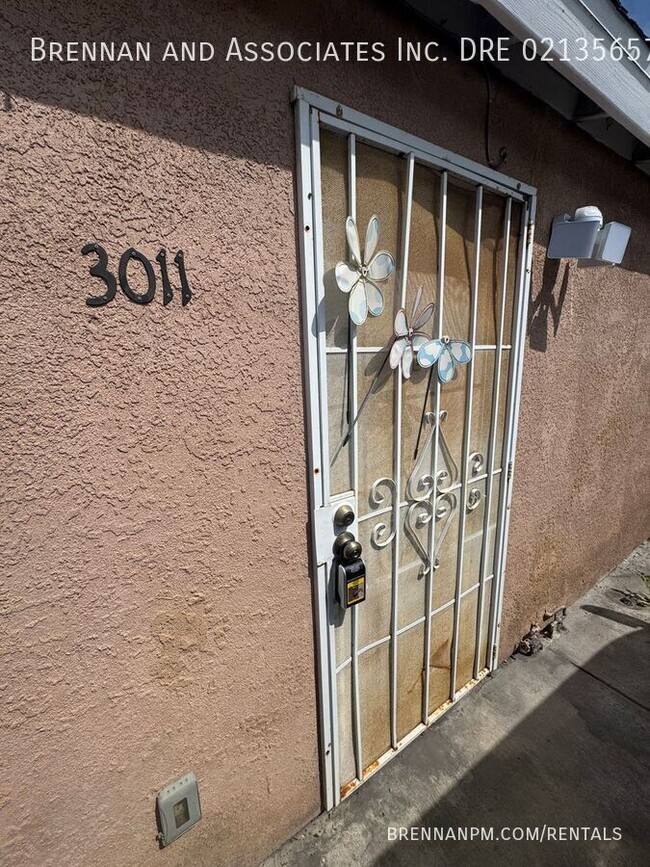 Foto del edificio - 3011 Franklin Ave