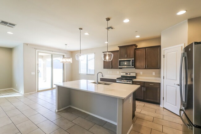 Foto del edificio - 15422 Camino Napo