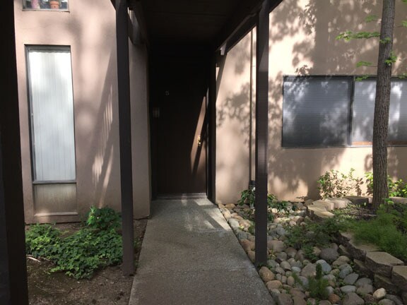Foto del edificio - First floor condo!