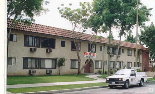 Building Photo - 312 N Hagar St