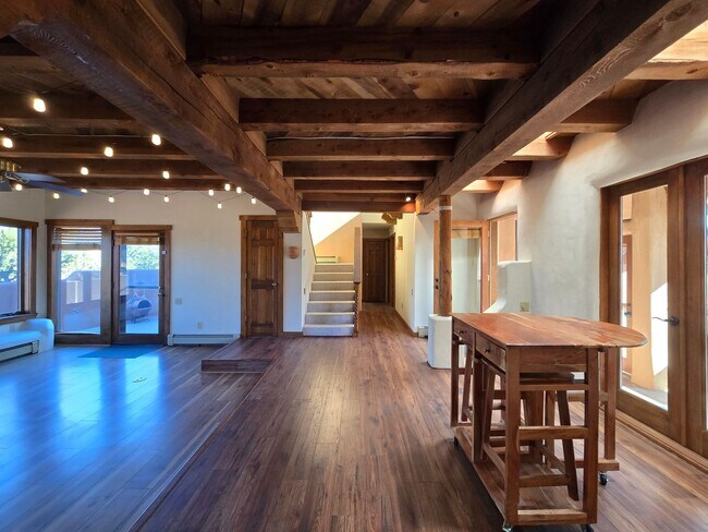 Foto del edificio - 2835 Don Quixote