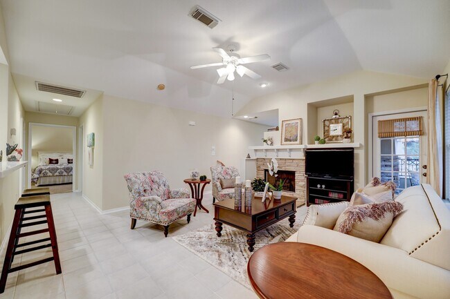 Foto del edificio - 10 Stone Creek Pl