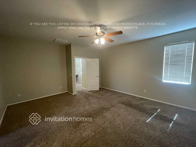 Foto del edificio - 881 E Stottler Dr