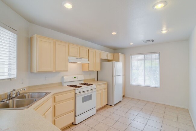 Building Photo - 2753 Kona Crest Ave