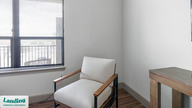 Foto del edificio - 24530 Gosling Rd