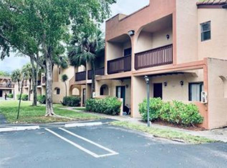 Foto principal - 10299 NW 33rd St