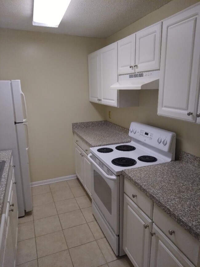 3550 Sable Palm Ln Unit k, Titusville, FL 32780 Condo for Rent in