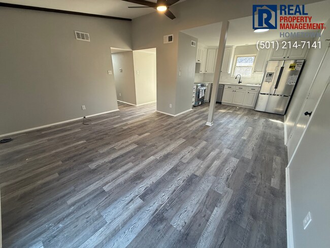 Foto del edificio - 37 Meadowlark Dr