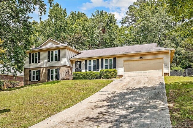 Foto del edificio - 221 Waxhaw Dr