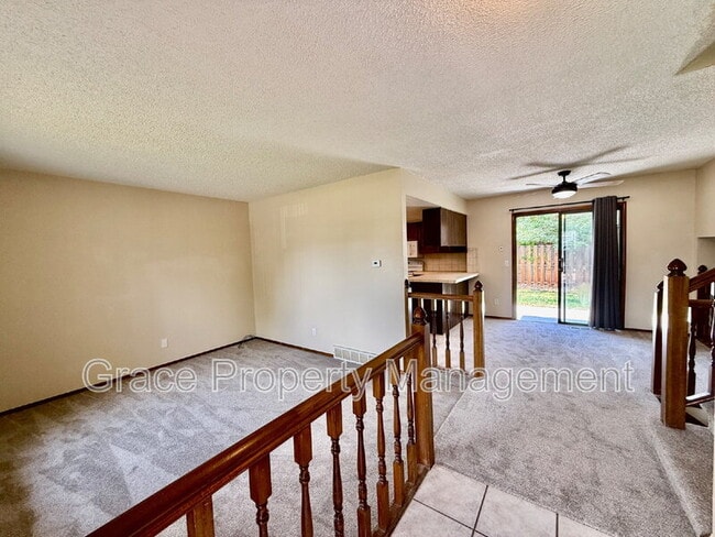 Building Photo - 13092 Monroe Dr
