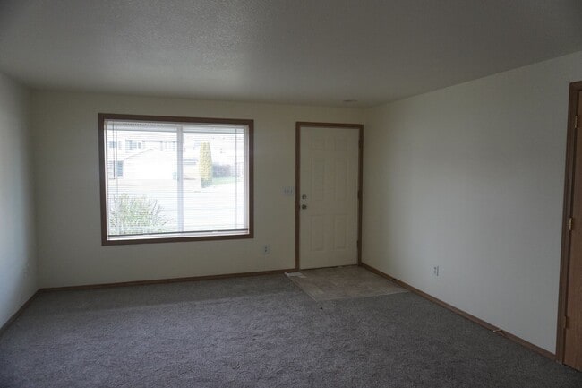 Foto del edificio - Well Maintained Single Level Home for Lease in Kelso