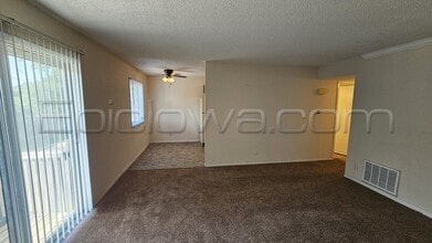 Building Photo - 1228 O Ave Pl NE