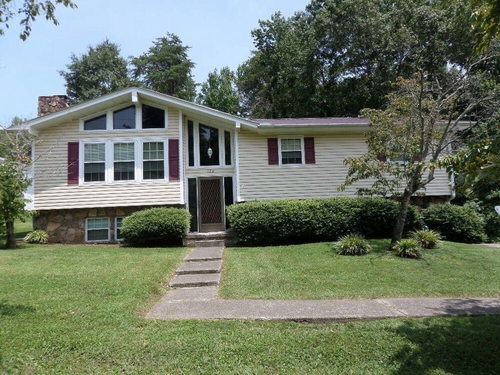 Primary Photo - 130 Richards Drive