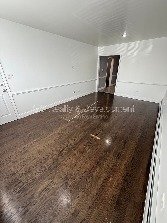 Foto del edificio - 4644 W 47th St