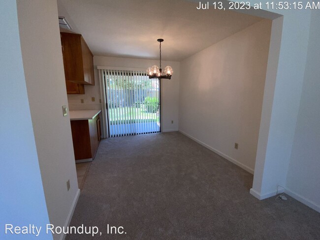 Building Photo - 3 br, 2 bath House - 128 Blue Water Cir