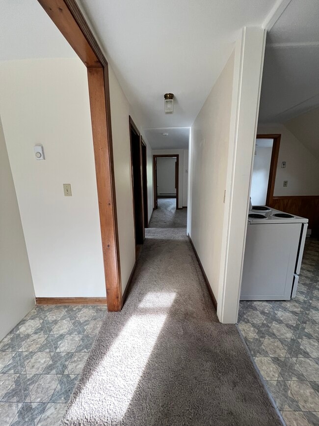 Building Photo - 38 Arnold Rd