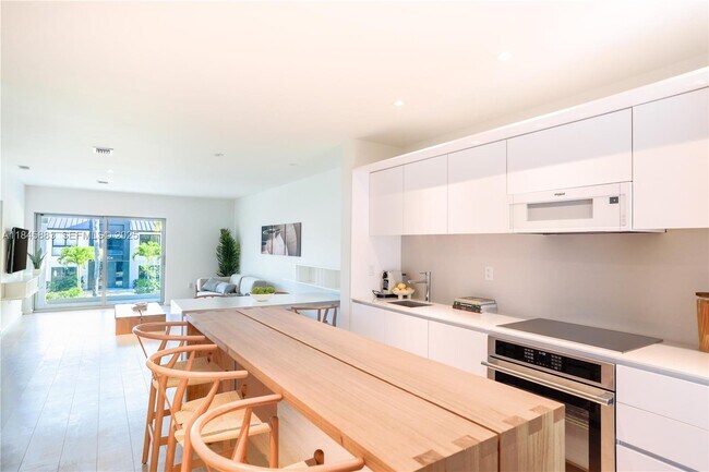 Foto del edificio - 201 Sunrise Dr