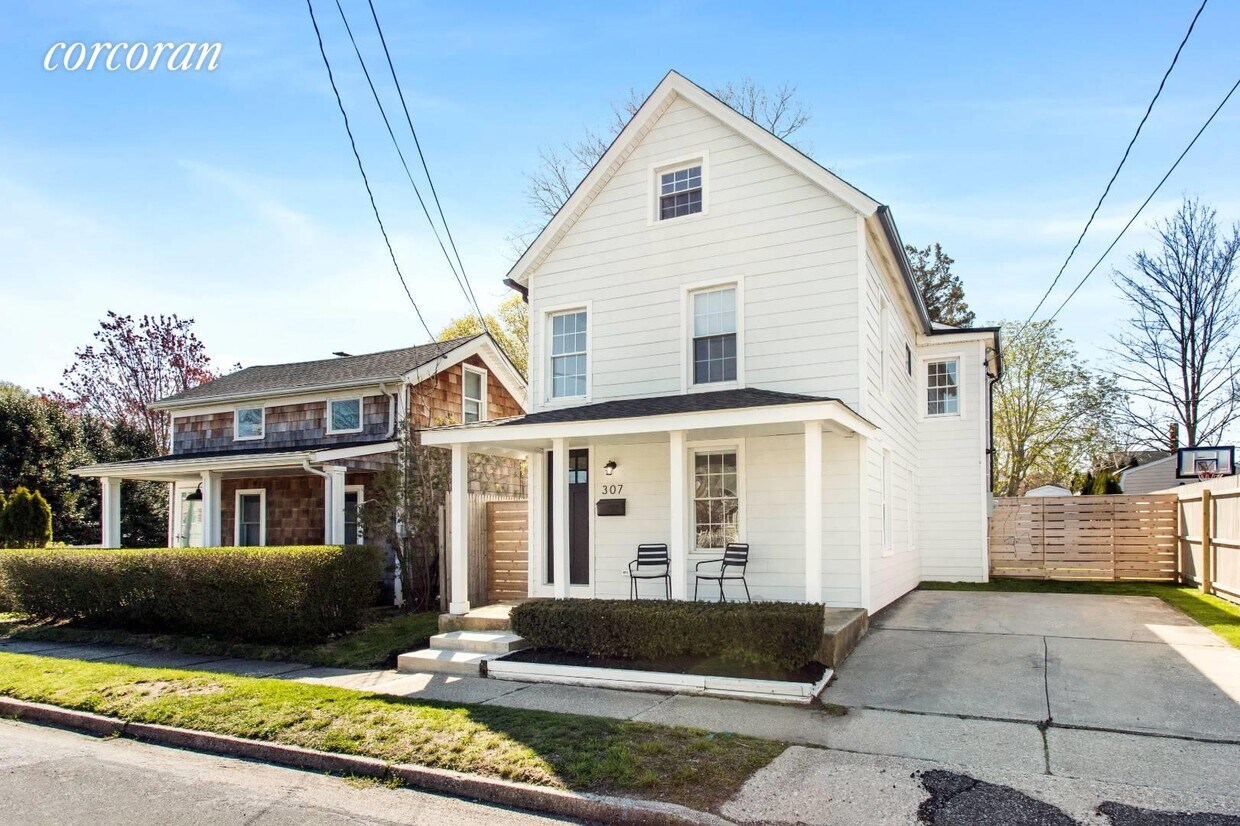 Primary Photo - 307 Champlin Pl