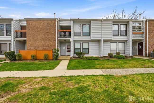 Building Photo - 7 Dennison Dr