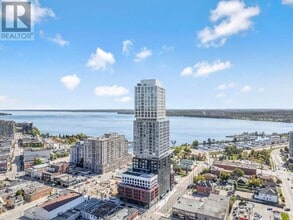 Building Photo - 39 Mary St